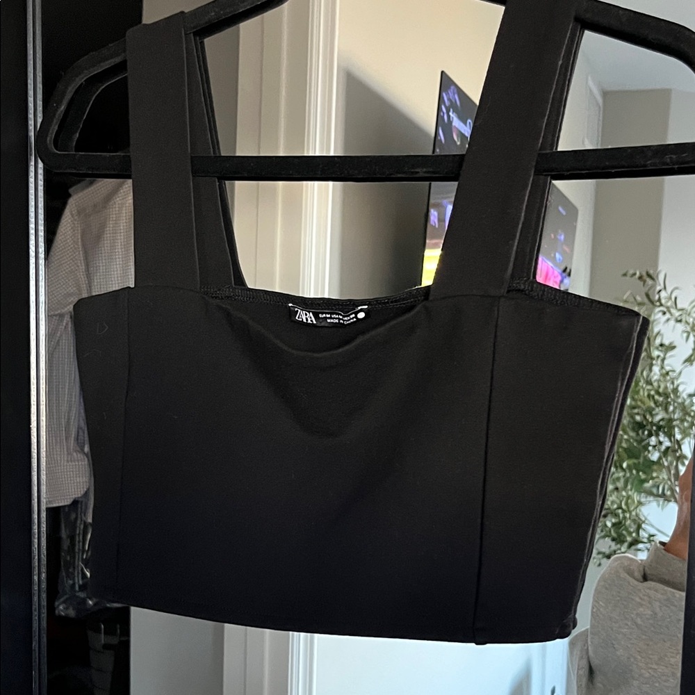 Zara Black Square Neck Crop Top – Thick Straps